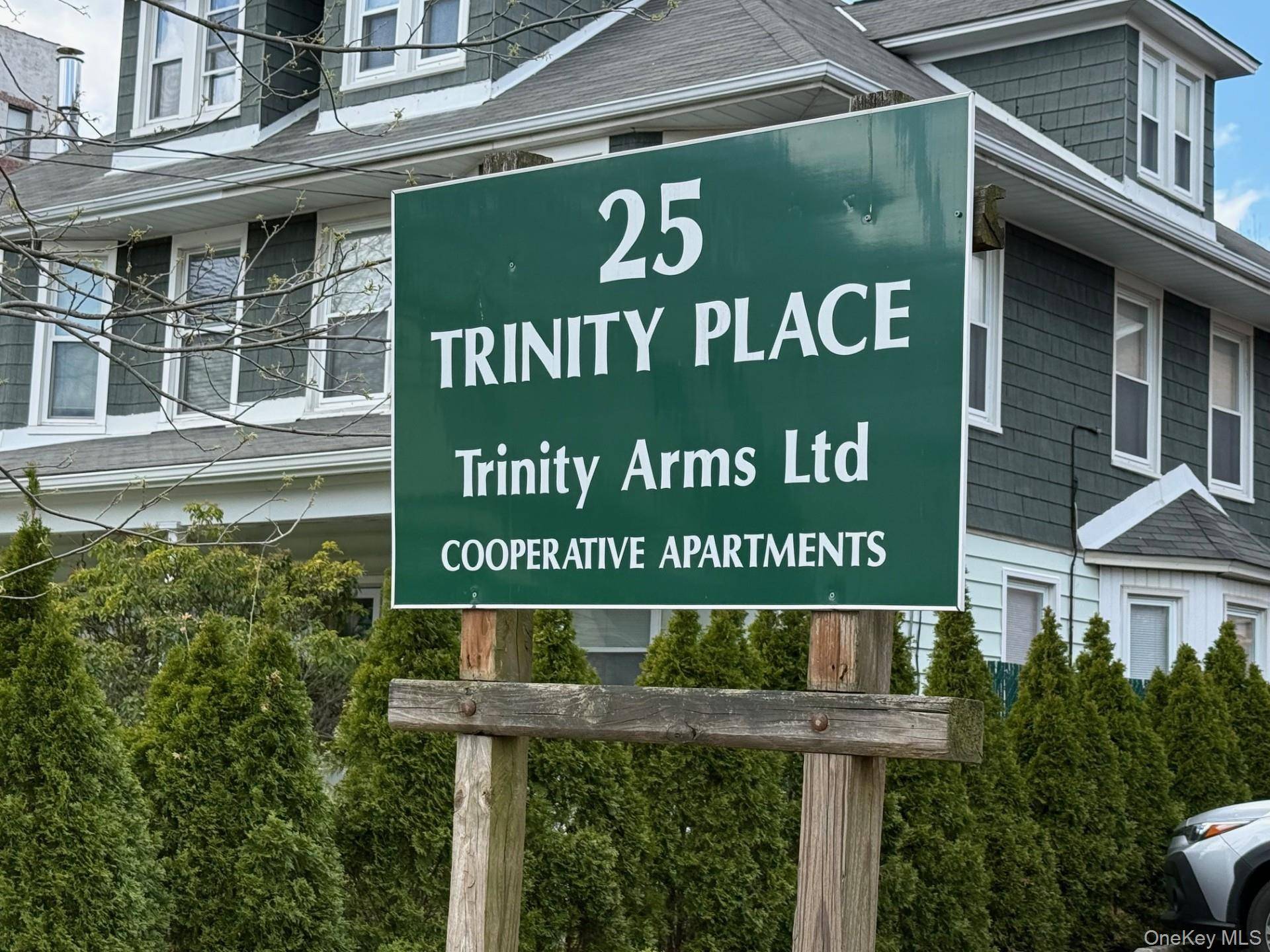 25 Trinity PL #3M, New Rochelle, NY 10805