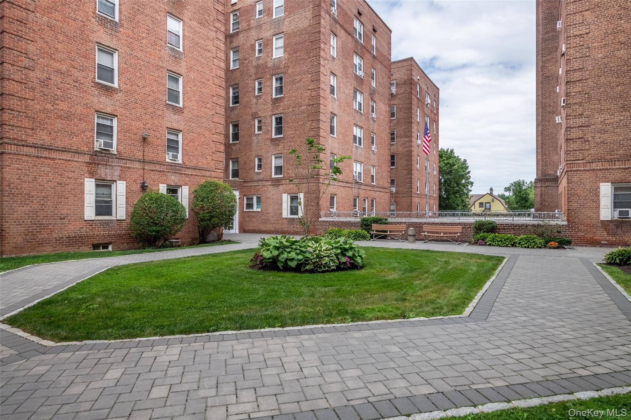 60 Locust AVE #A-609, New Rochelle, NY 10801