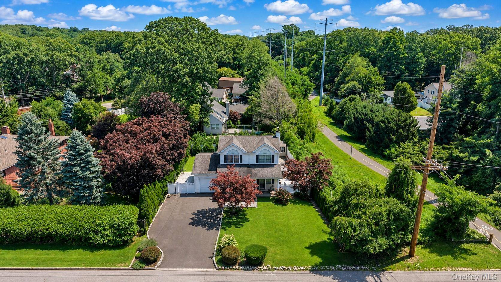 105 Harrison AVE, Miller Place, NY 11764