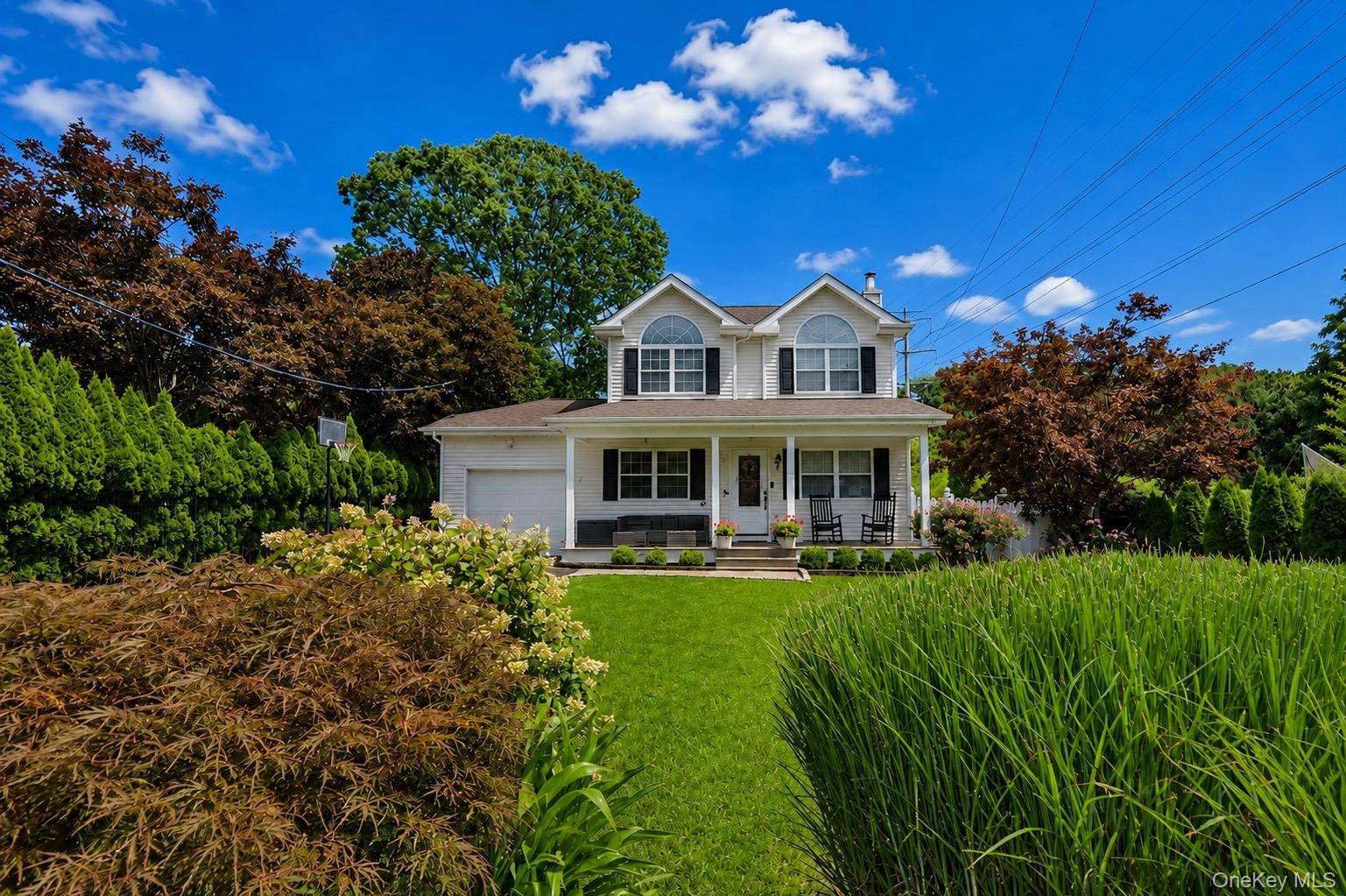 105 Harrison AVE, Miller Place, NY 11764