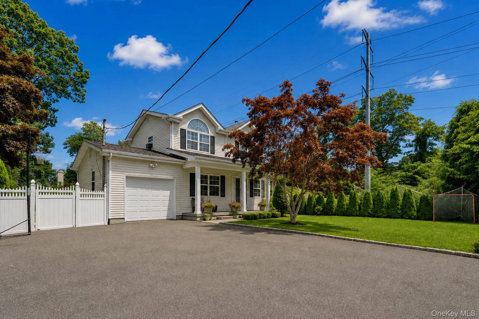 105 Harrison AVE, Miller Place, NY 11764