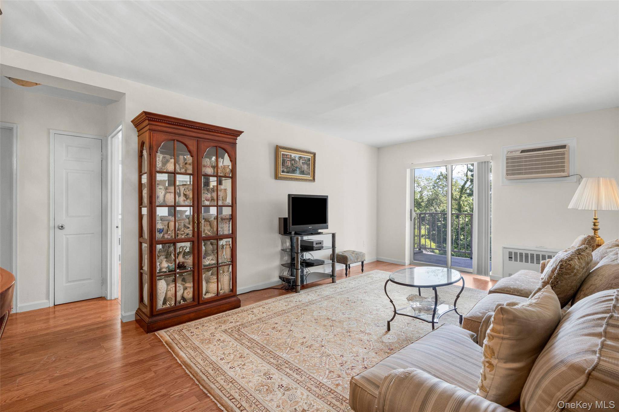 20 Secor PL #2S, Yonkers, NY 10704