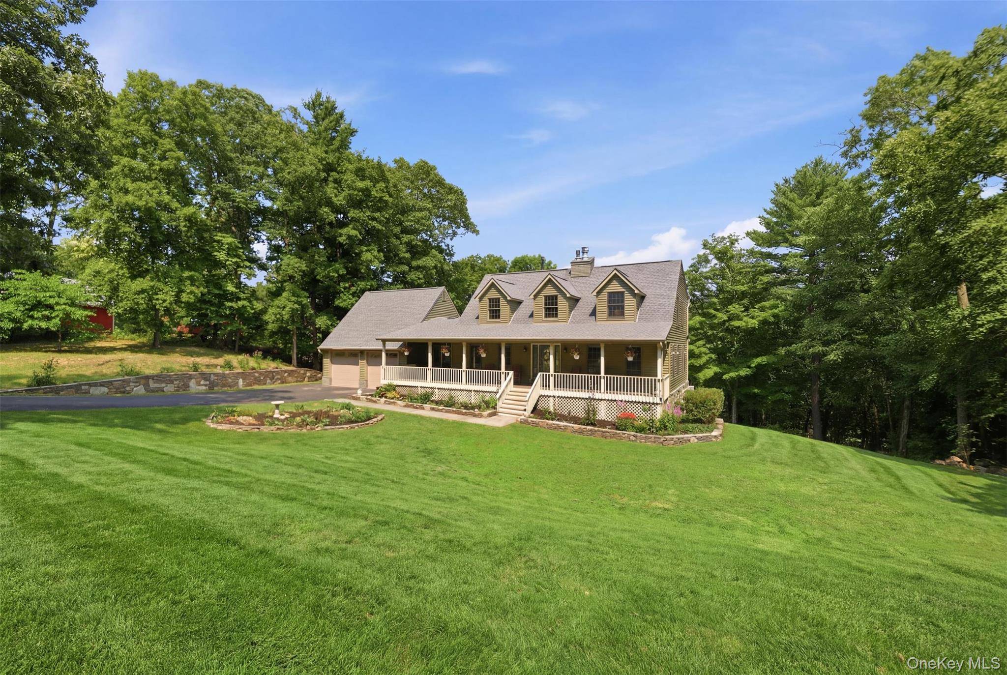 68 Burleigh RD, New Paltz, NY 12561