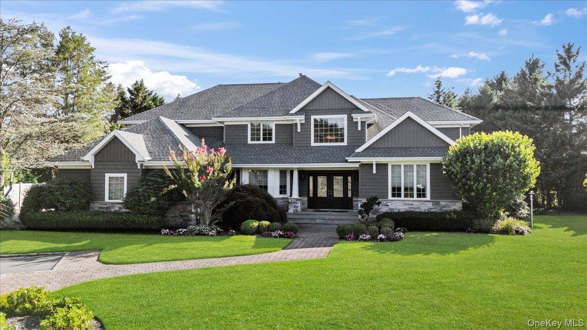 23 Jagger CT, Melville, NY 11747
