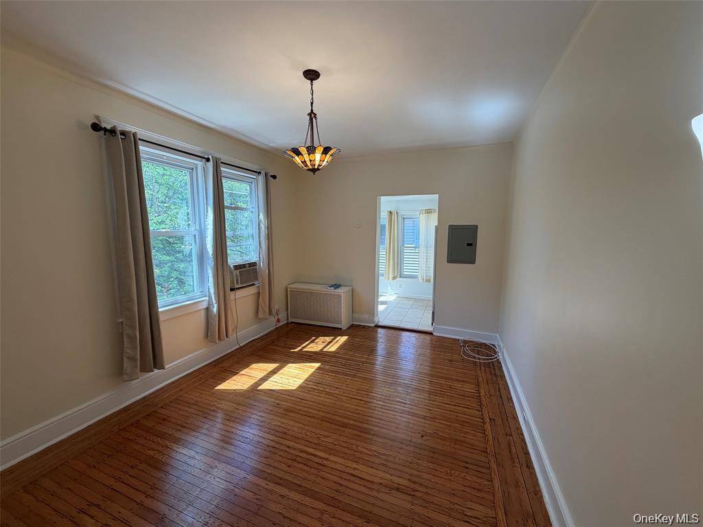 124 PELHAMDALE AVE #8A, Pelham, NY 10803