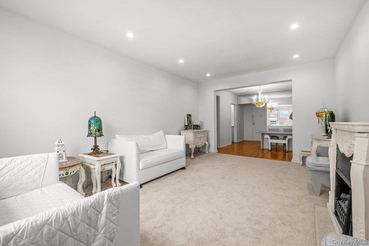 517 Riverdale AVE #4D, Yonkers, NY 10705