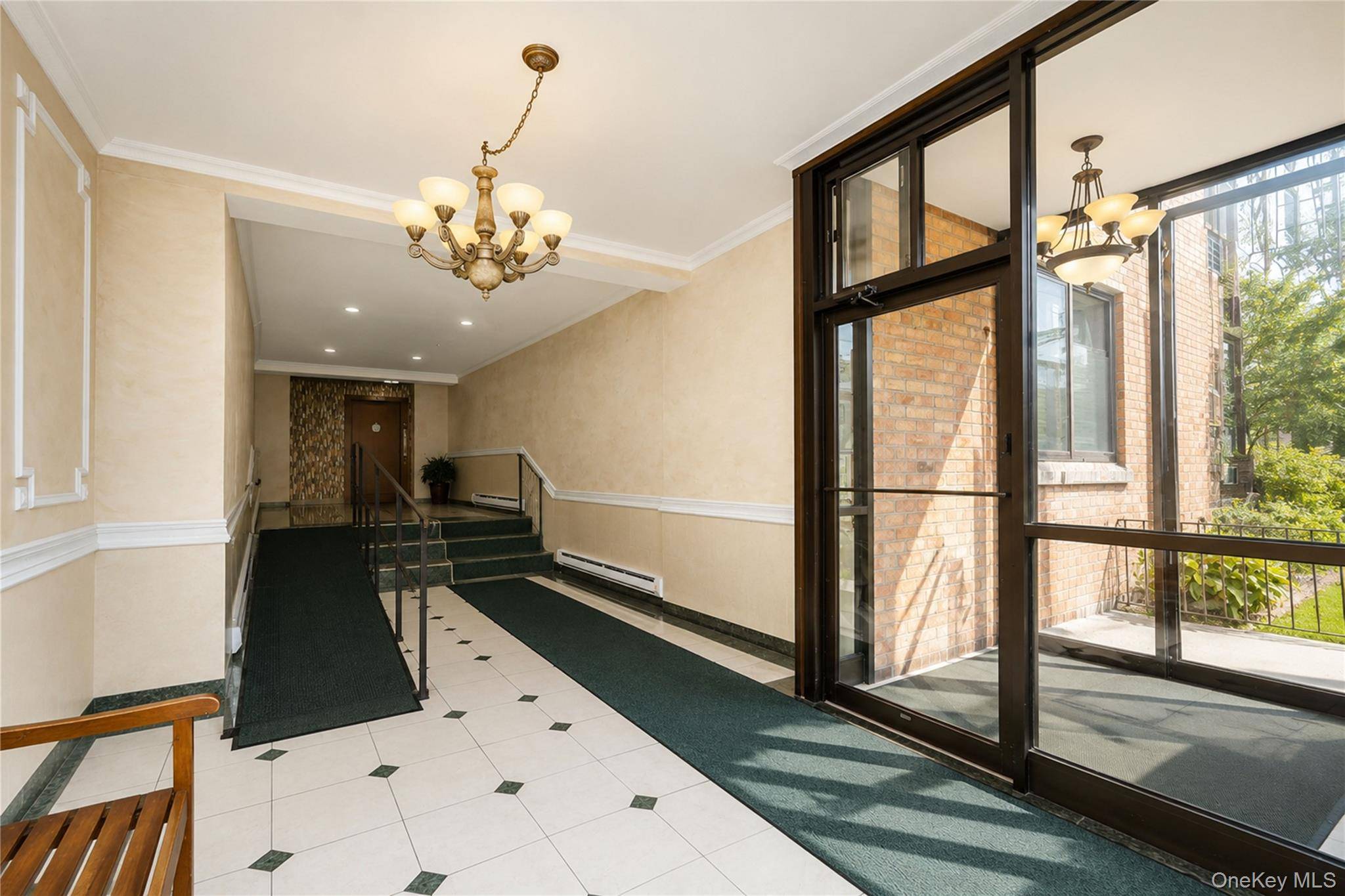 1160 Richmond RD #2F, Staten Island, NY 10304