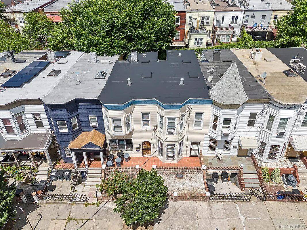 2459 Hoffman ST, Bronx, NY 10458