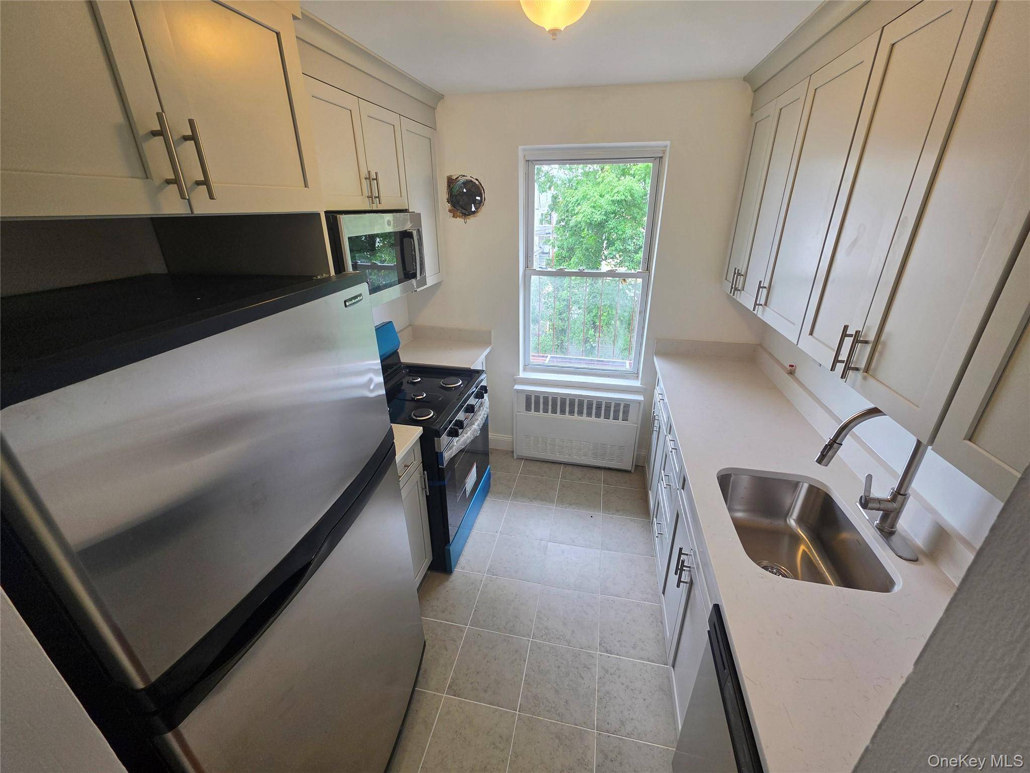 160 centre #3l, New Rochelle, NY 10801