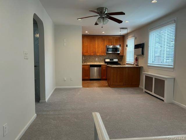254-11 73rd RD #Unit B, Glen Oaks, NY 11004