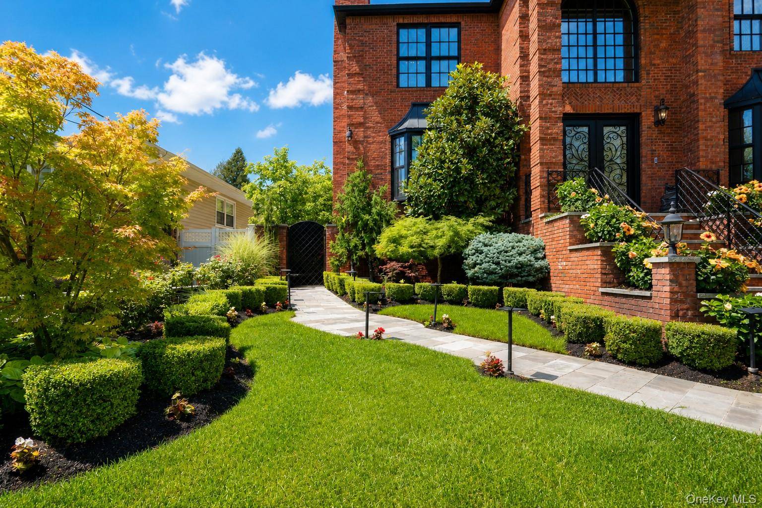 28 Durges ST, Staten Island, NY 10304