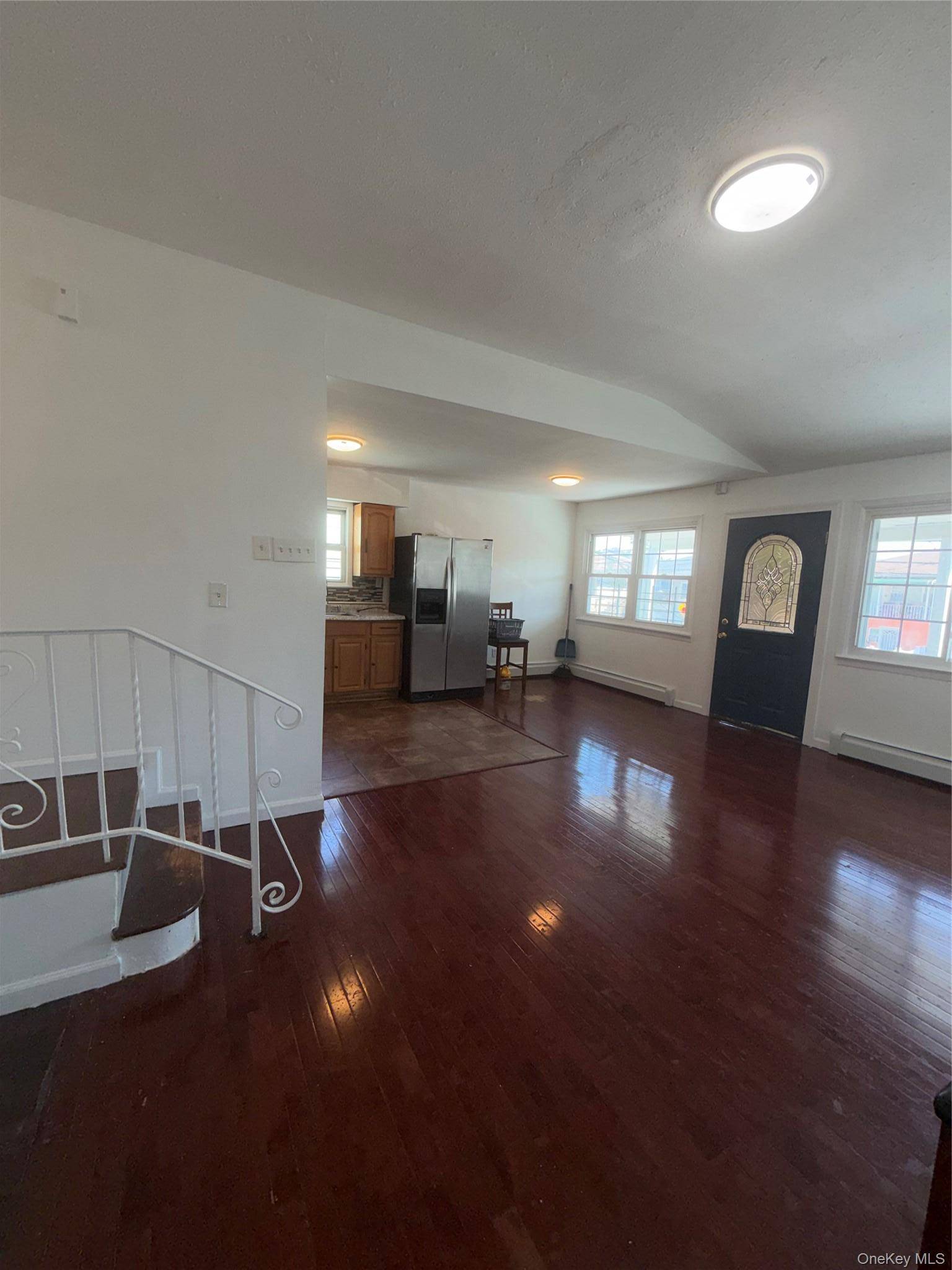 453 Beach 63rd ST #2nd Floor, Far Rockaway, NY 11692