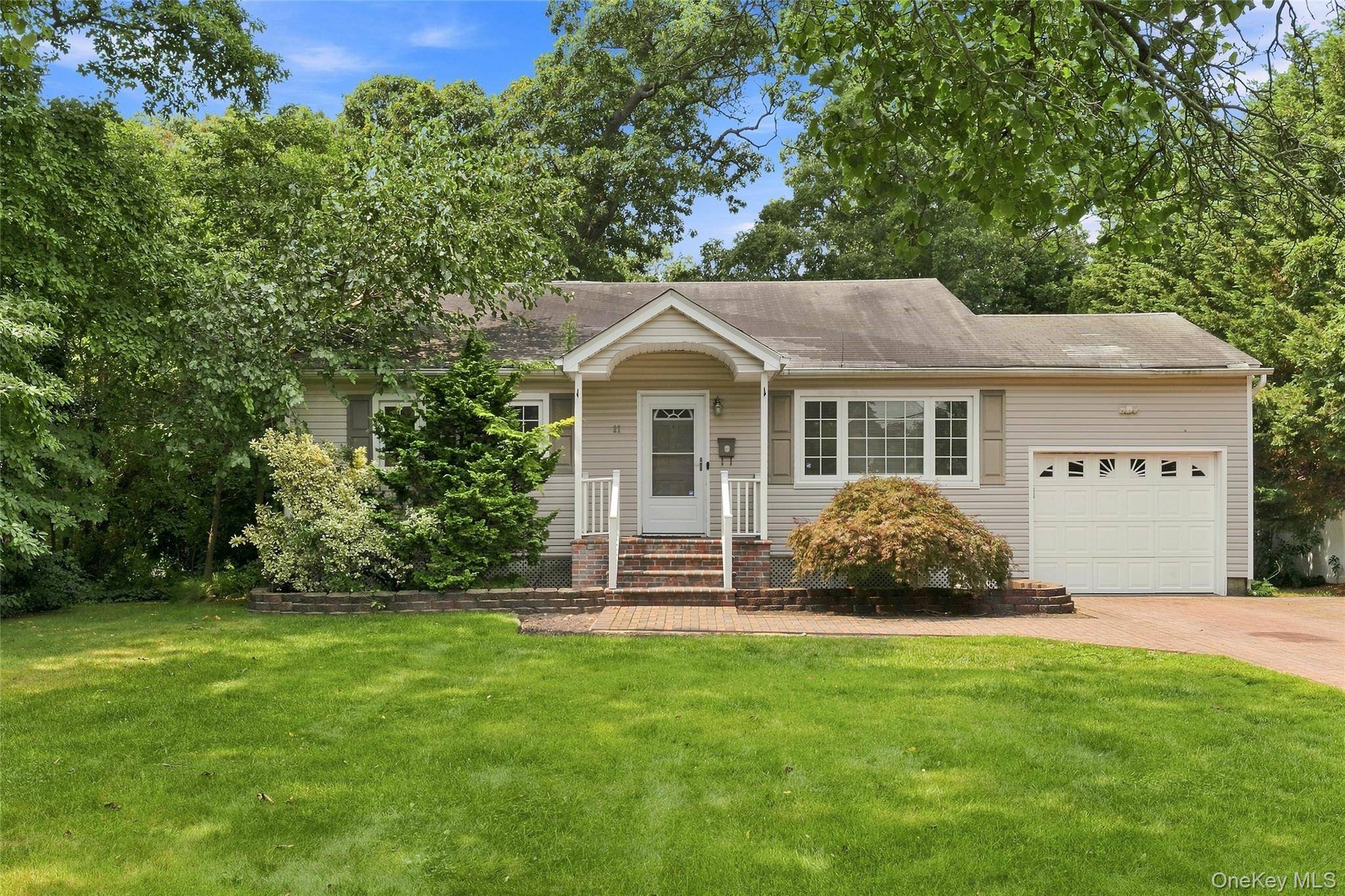 27 S Ketcham AVE, Amityville, NY 11701,Video Tour