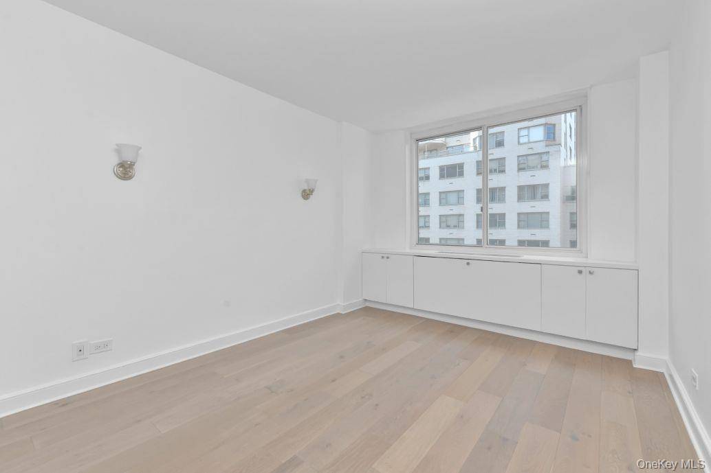 220 E 65th ST #11C, New York (manhattan), NY 10065