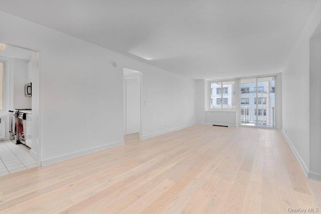 220 E 65th ST #11C, New York (manhattan), NY 10065
