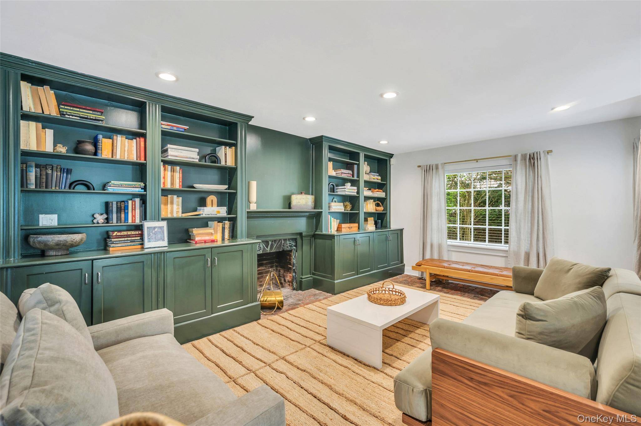244 N Main ST, Southampton, NY 11968