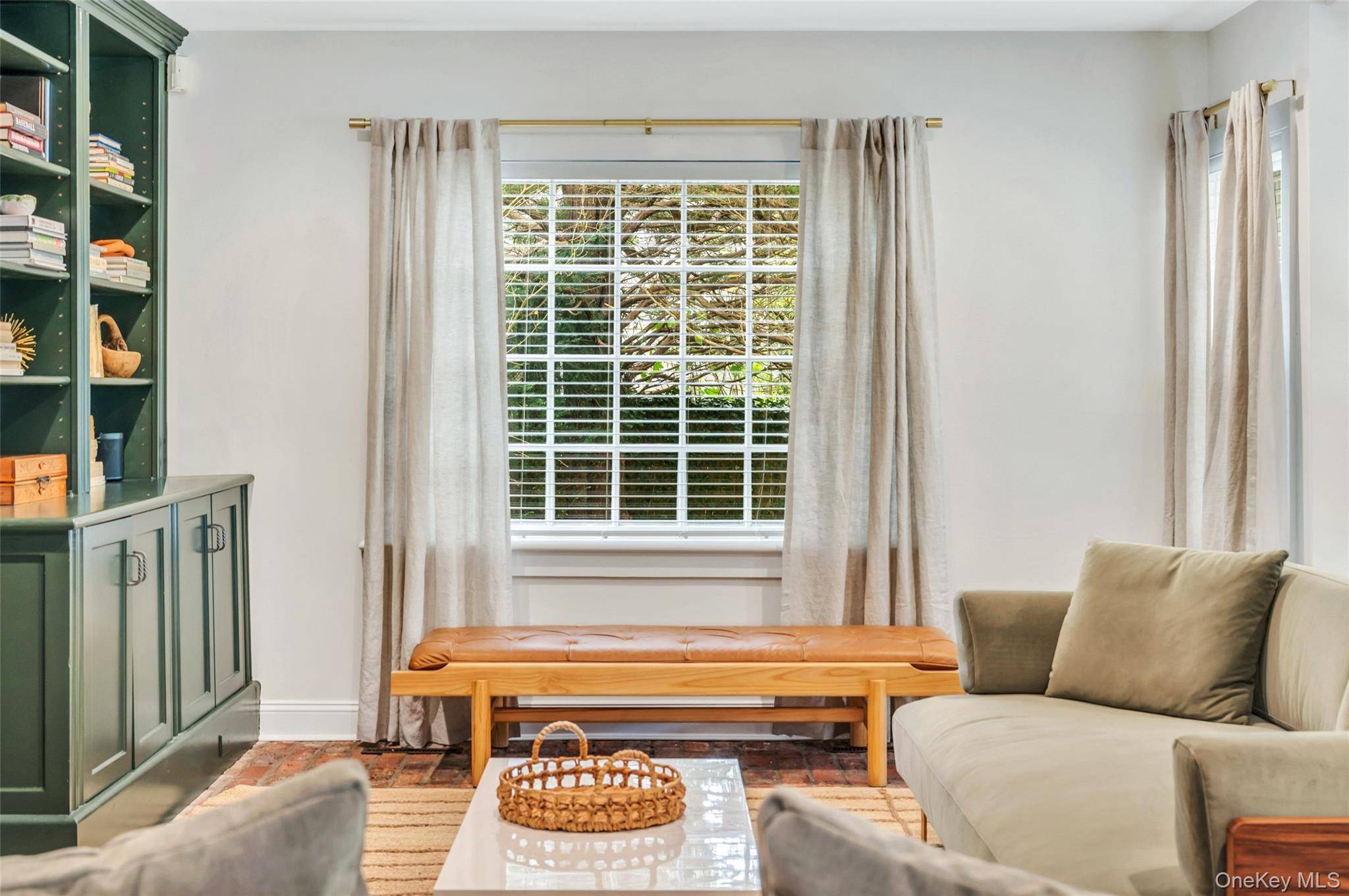 244 N Main ST, Southampton, NY 11968
