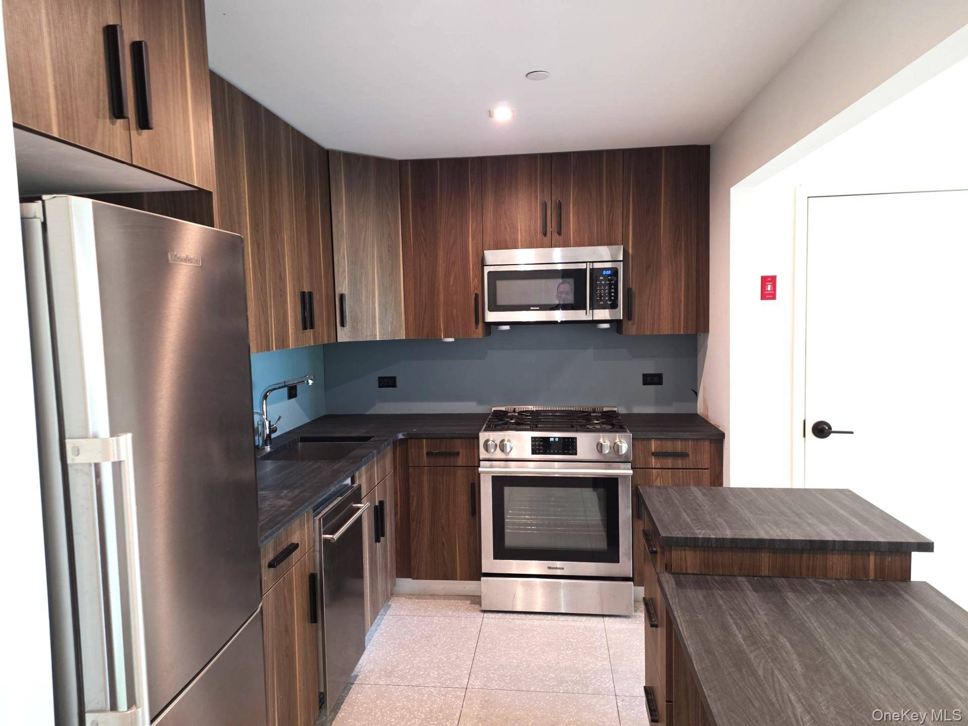 231 E 123rd ST, New York (manhattan), NY 10035