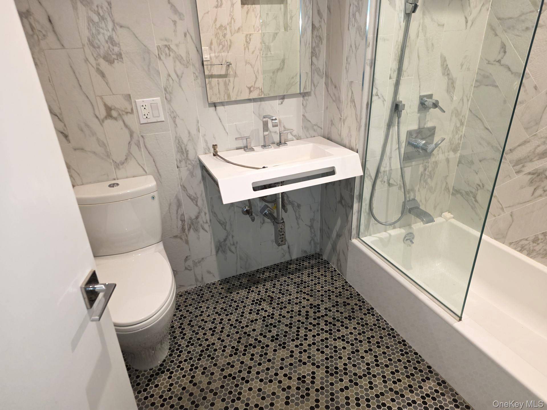 231 E 123rd ST, New York (manhattan), NY 10035