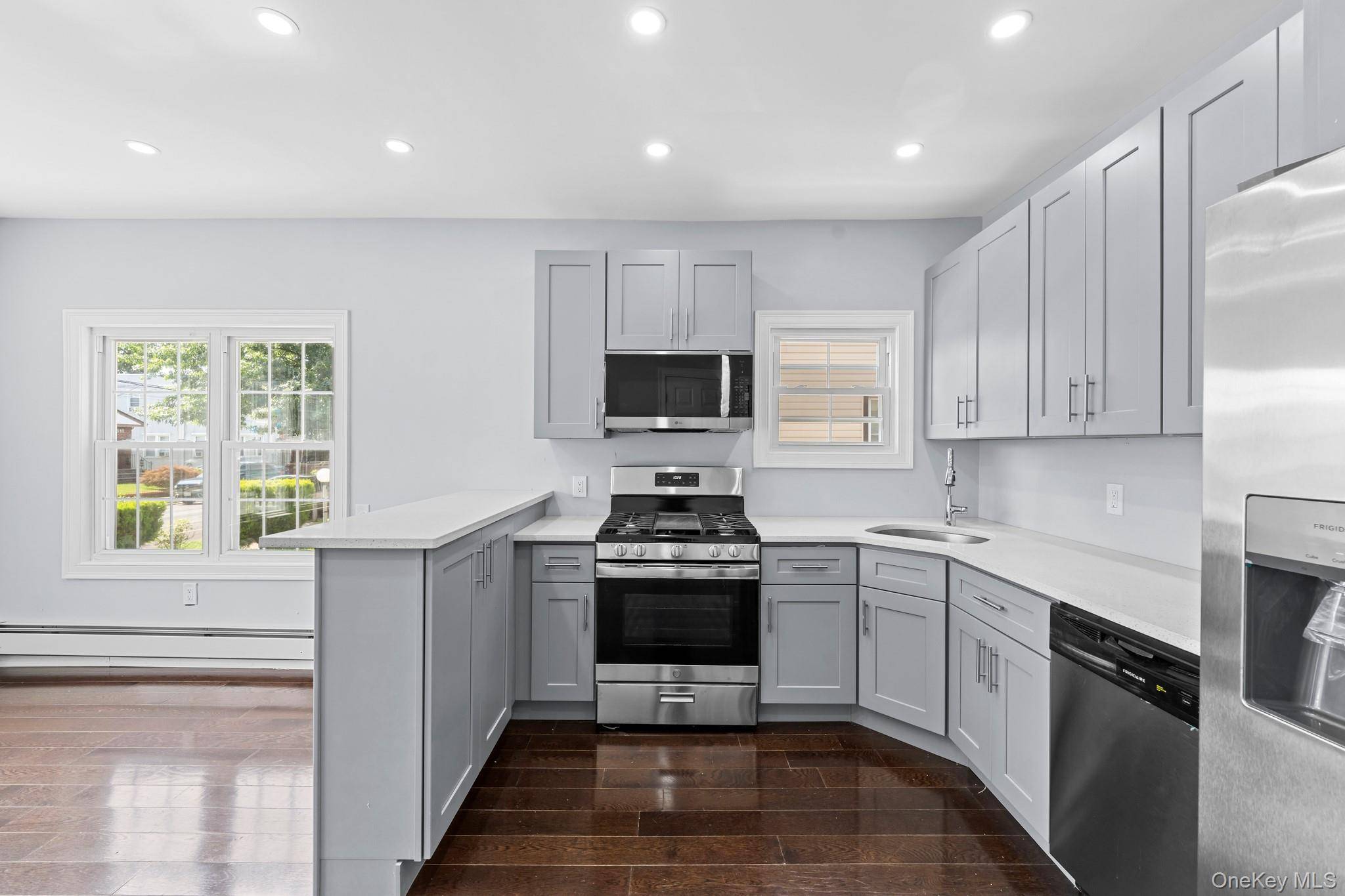 13540 231st ST, Laurelton, NY 11413