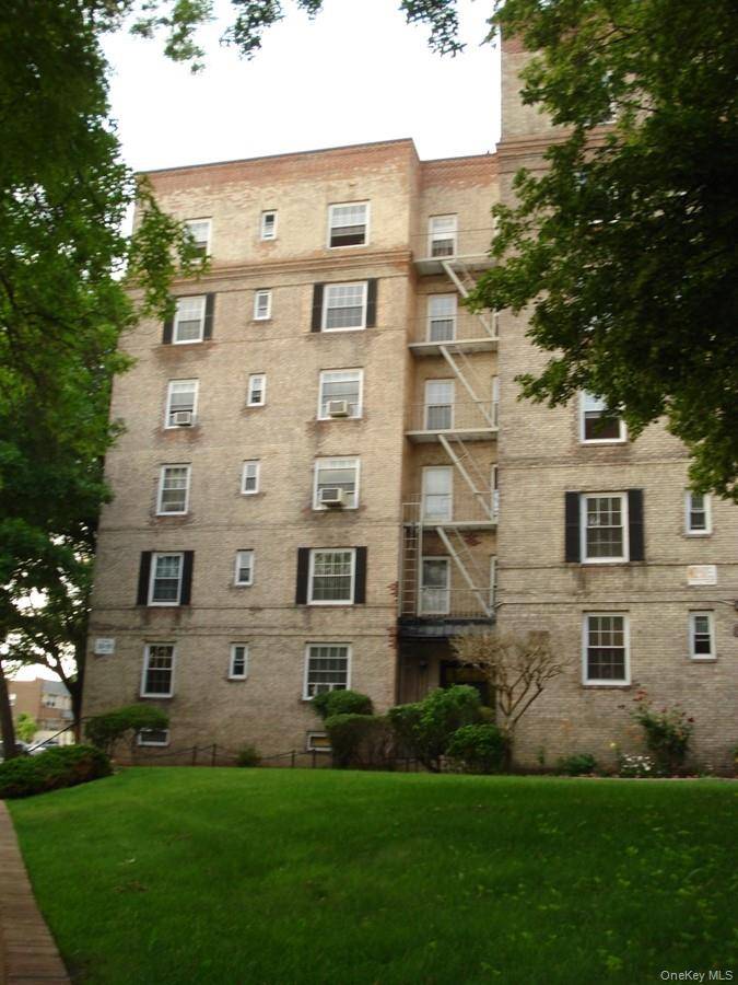 55-23 31 AVE #J3, Woodside, NY 11377