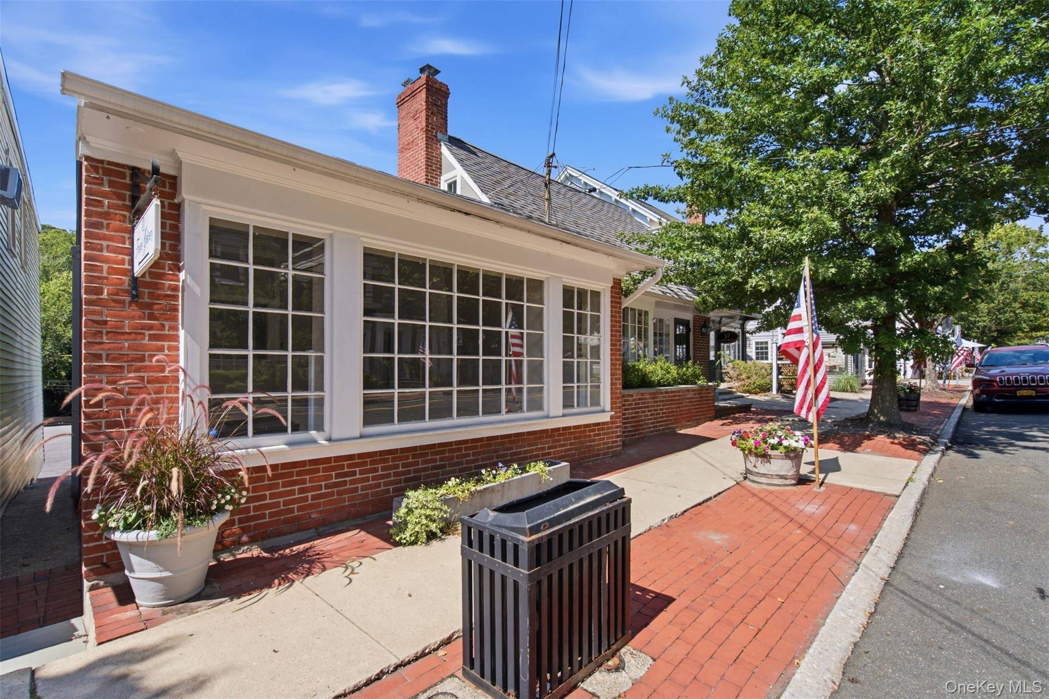 37 Main ST, Cold Spring Harbor, NY 11724