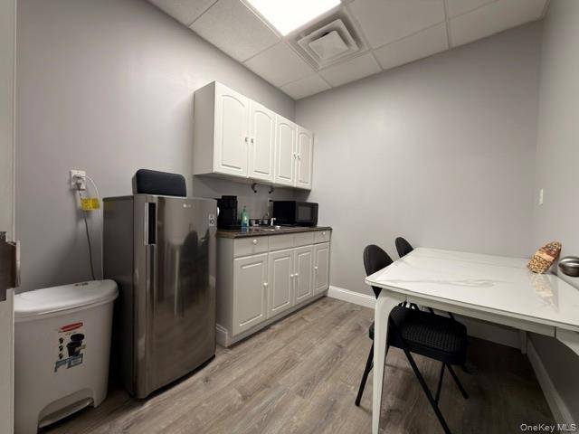 608 Johnson Ave #7, Bohemia, NY 11716