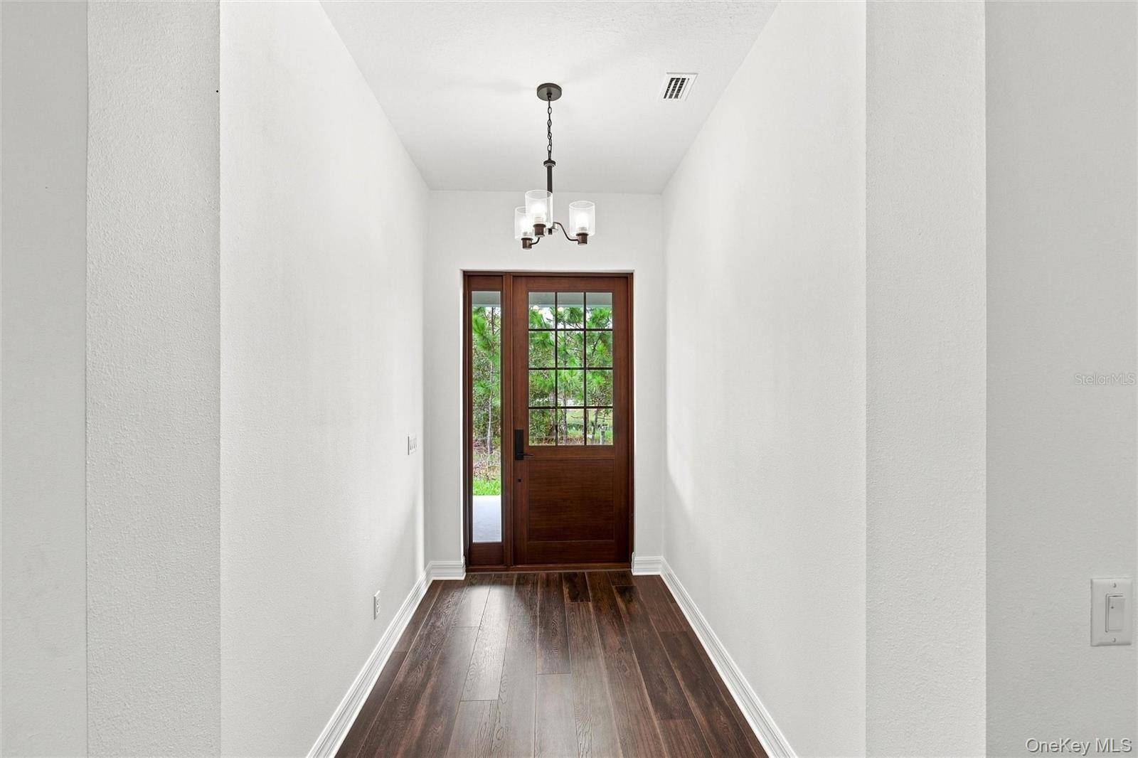 8146 Tropicaire, Call Listing Agent, FL 34291