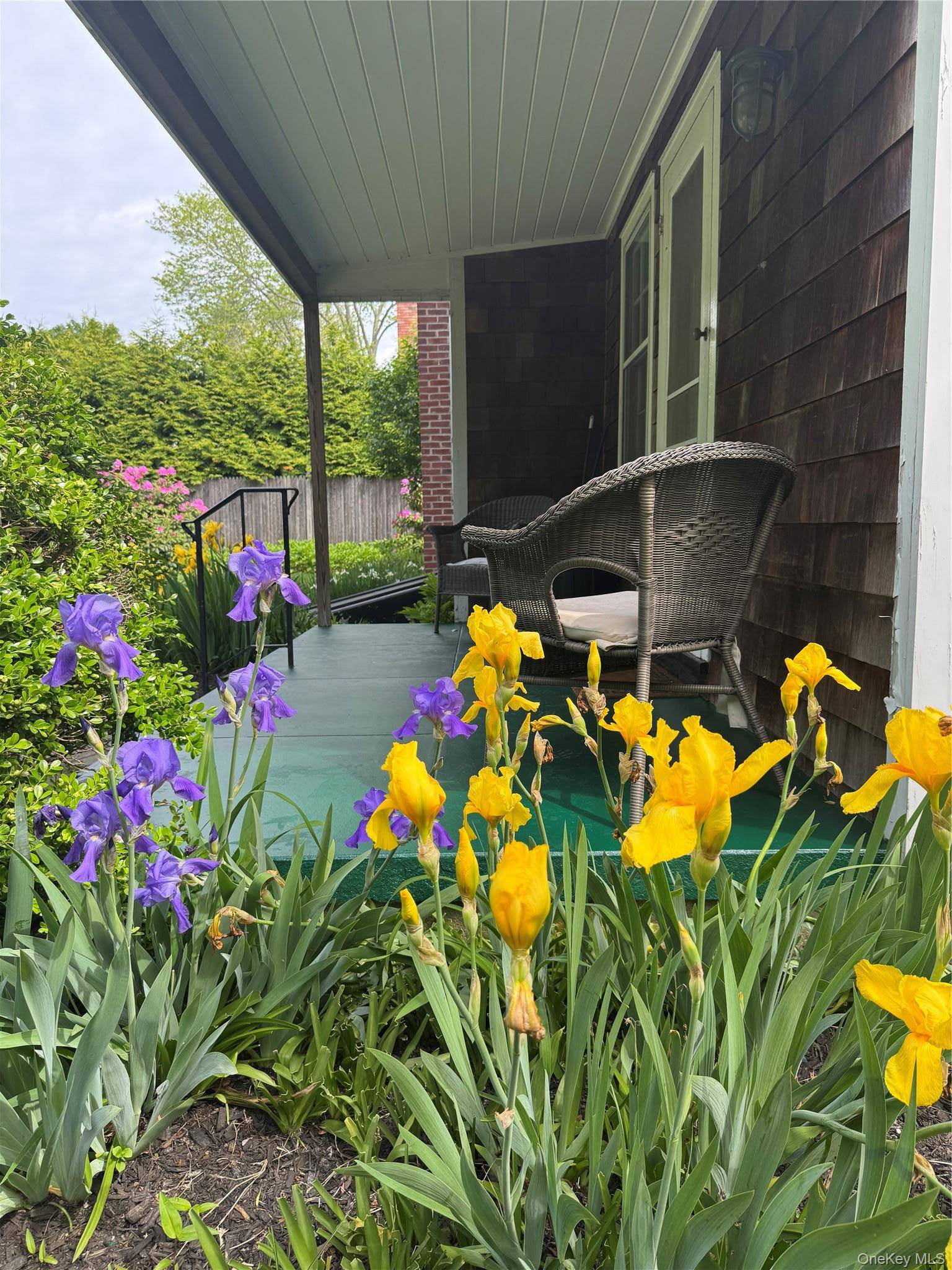 21 Elm Street, Southampton, NY 11968