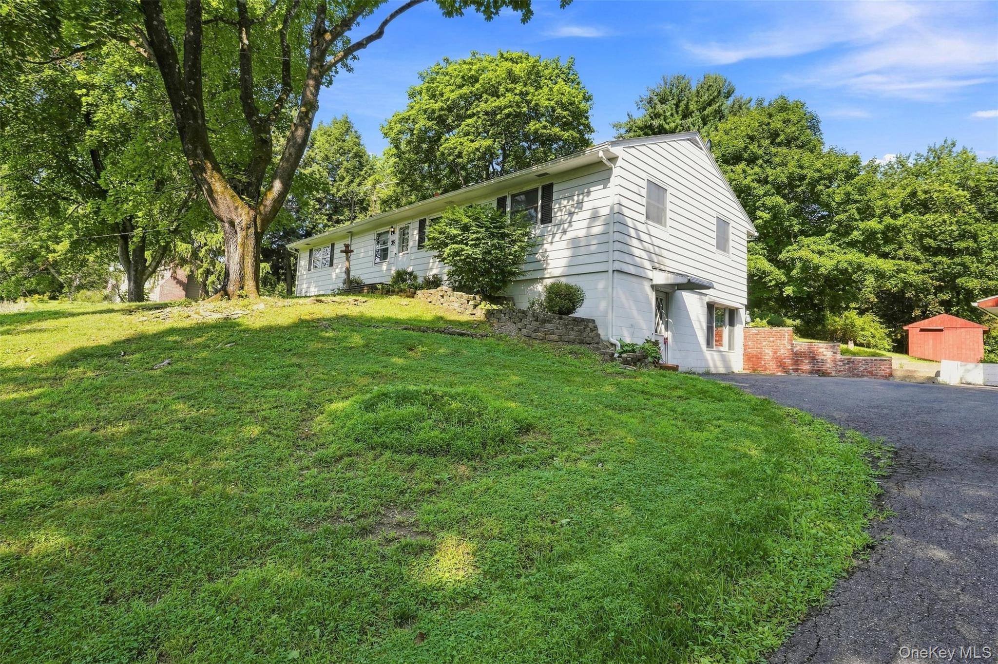 35 Hapeman Hill RD, Red Hook, NY 12571