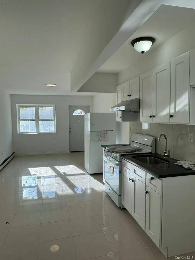 8834 54th AVE, Elmhurst, NY 11373