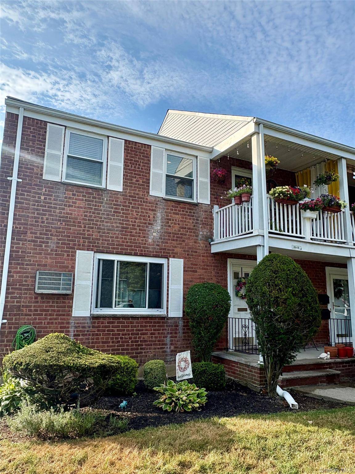 260-08 74th AVE #2nd Floor, Glen Oaks, NY 11004