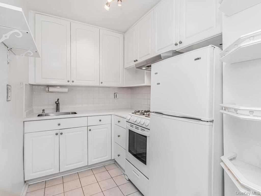 415 Gramatan AVE #4E, Mount Vernon, NY 10552