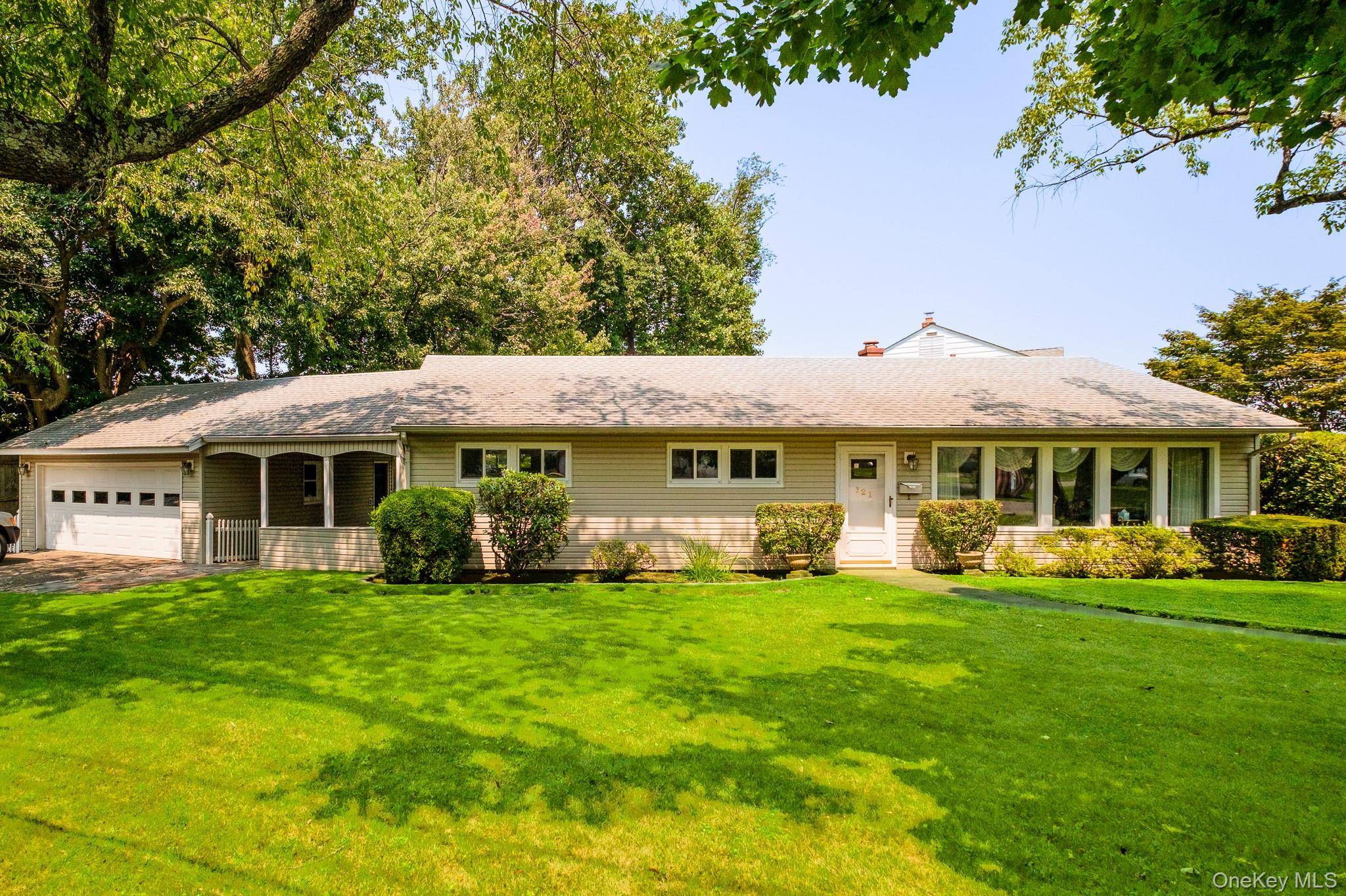121 Windermere DR, Yonkers, NY 10710