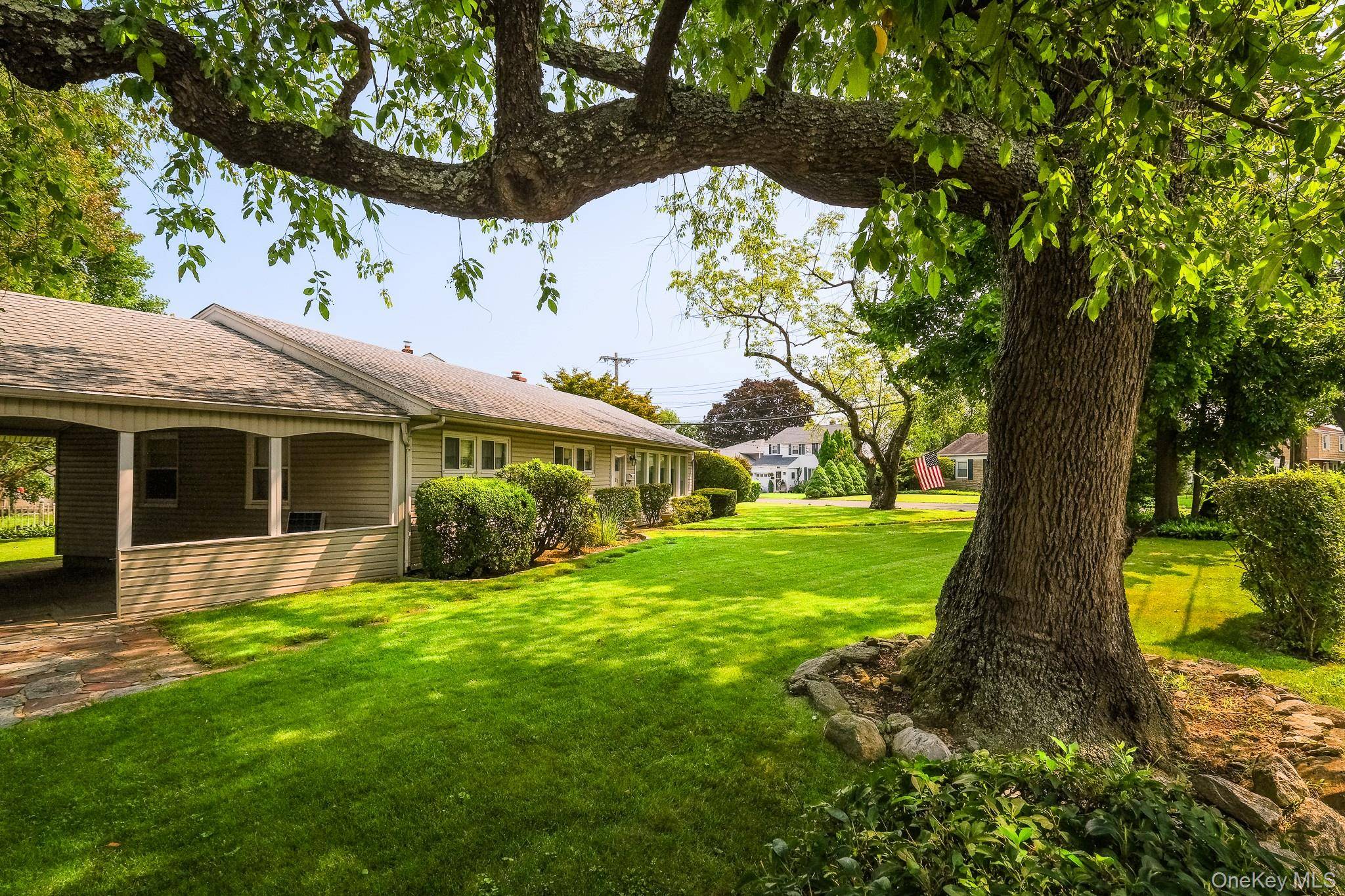 121 Windermere DR, Yonkers, NY 10710