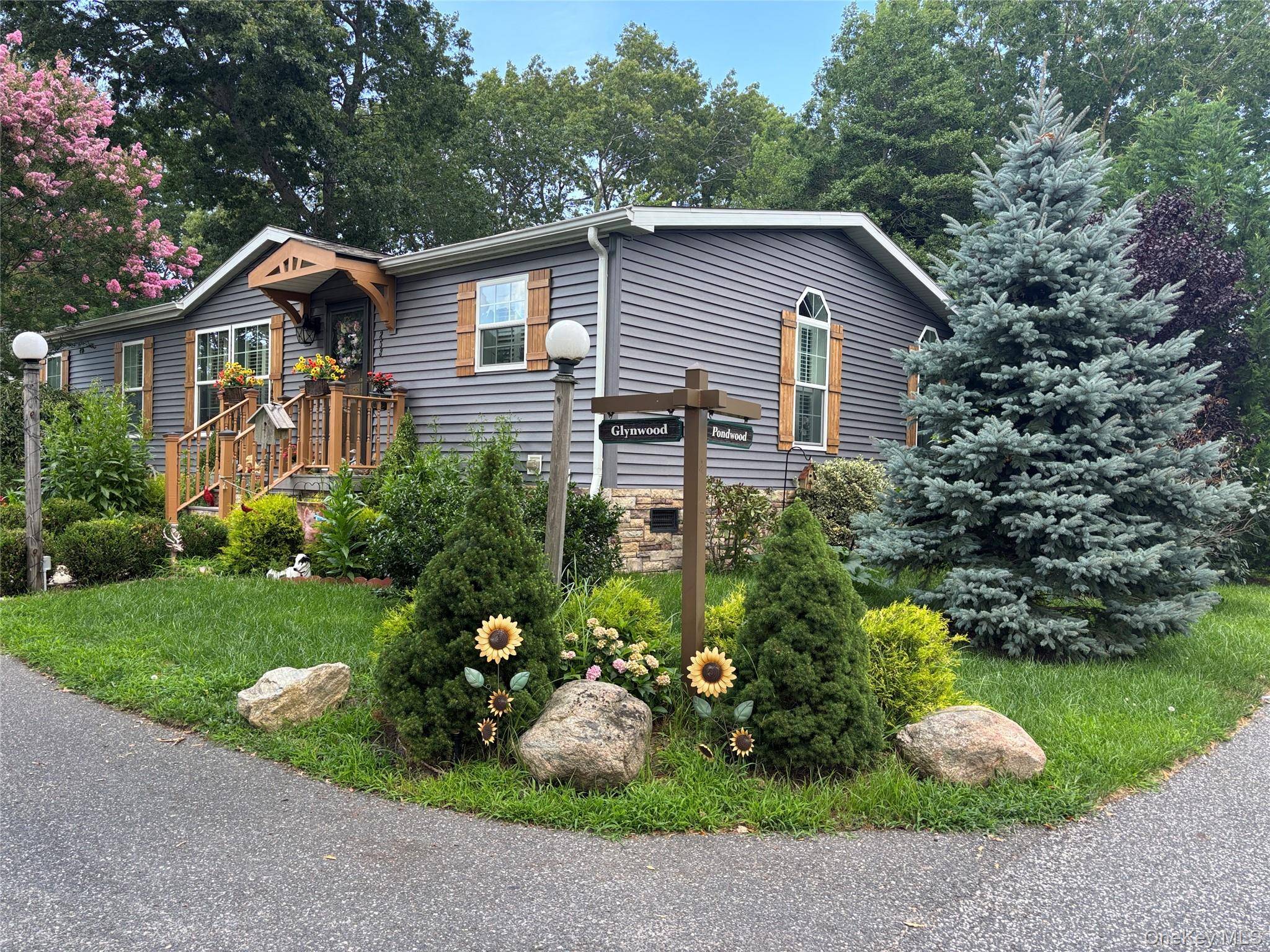 1661 Old Country RD #258, Riverhead, NY 11901
