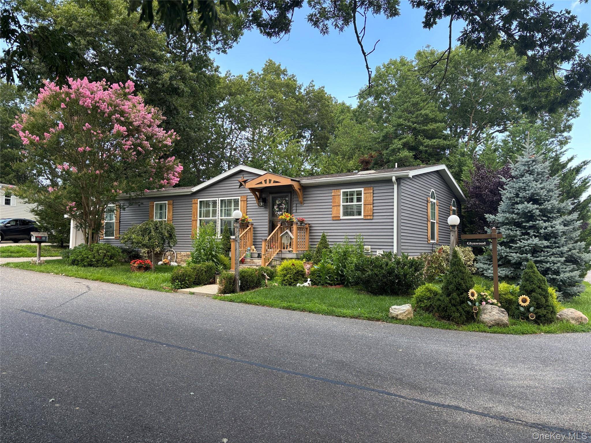 1661 Old Country RD #258, Riverhead, NY 11901