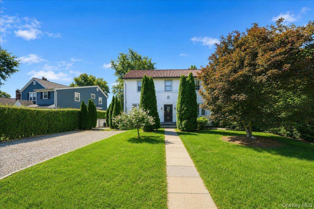 32 Deerfield AVE, Eastchester, NY 10709