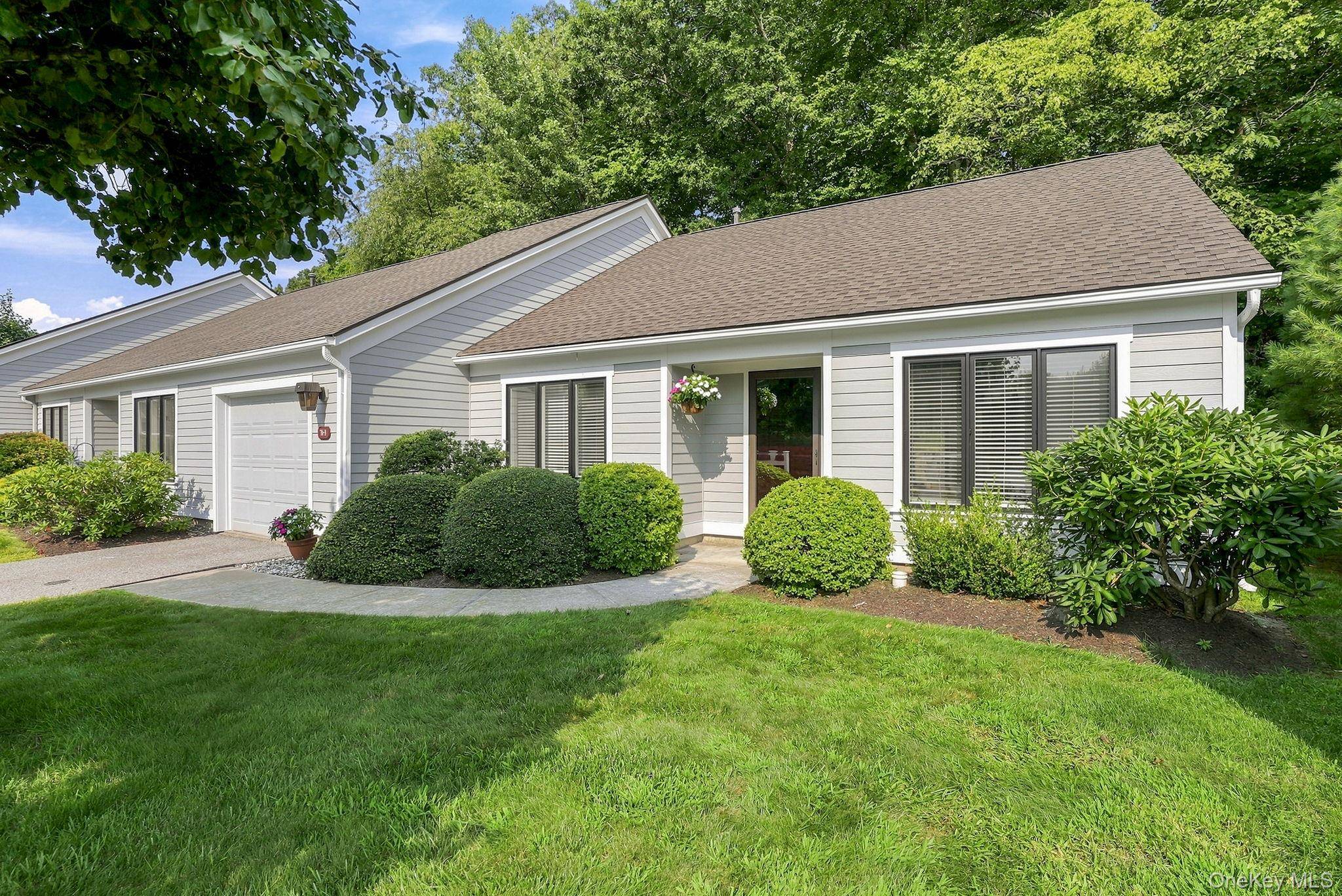 790 Heritage HLS #B, Somers, NY 10589