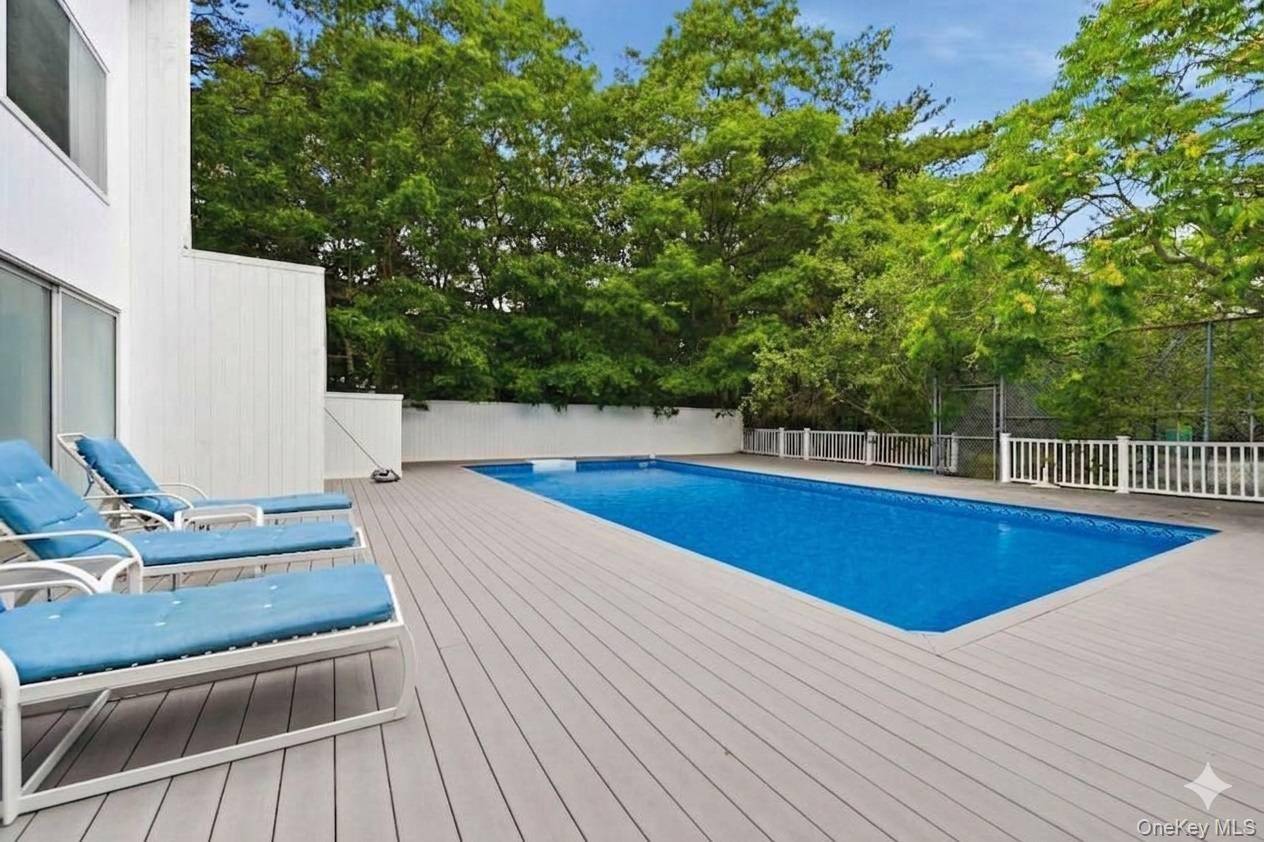 23 Deerfield WAY, Quogue, NY 11959