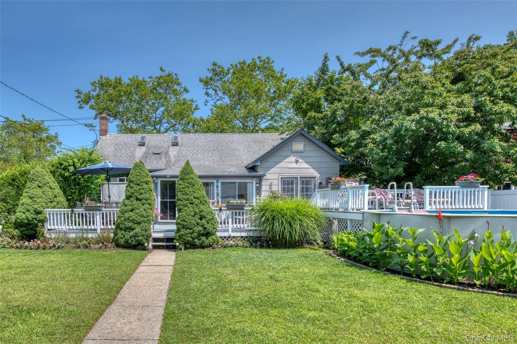 1227 Roanoke AVE, Riverhead, NY 11901