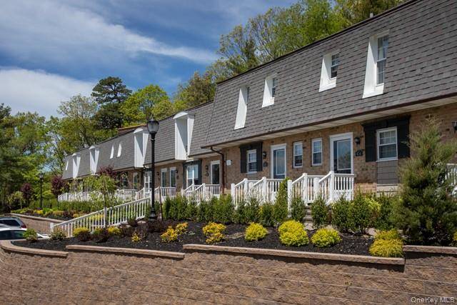 100 Villa D'est DR #A-10, Coram, NY 11727