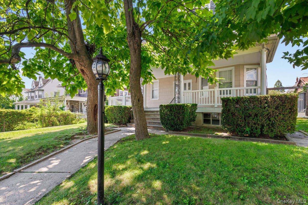 249 Centre AVE, New Rochelle, NY 10805