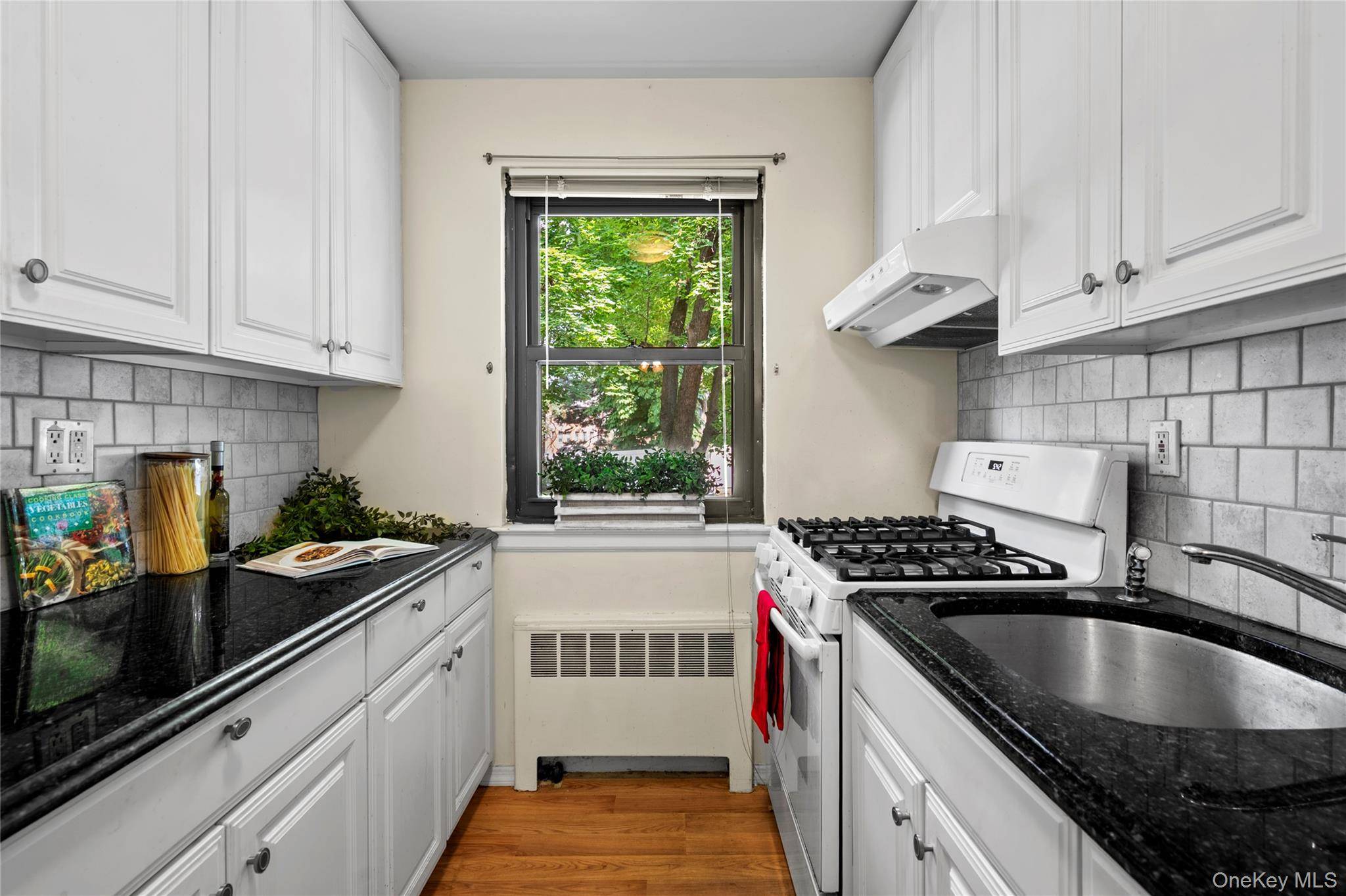 12 Manor House DR #G16, Dobbs Ferry, NY 10522