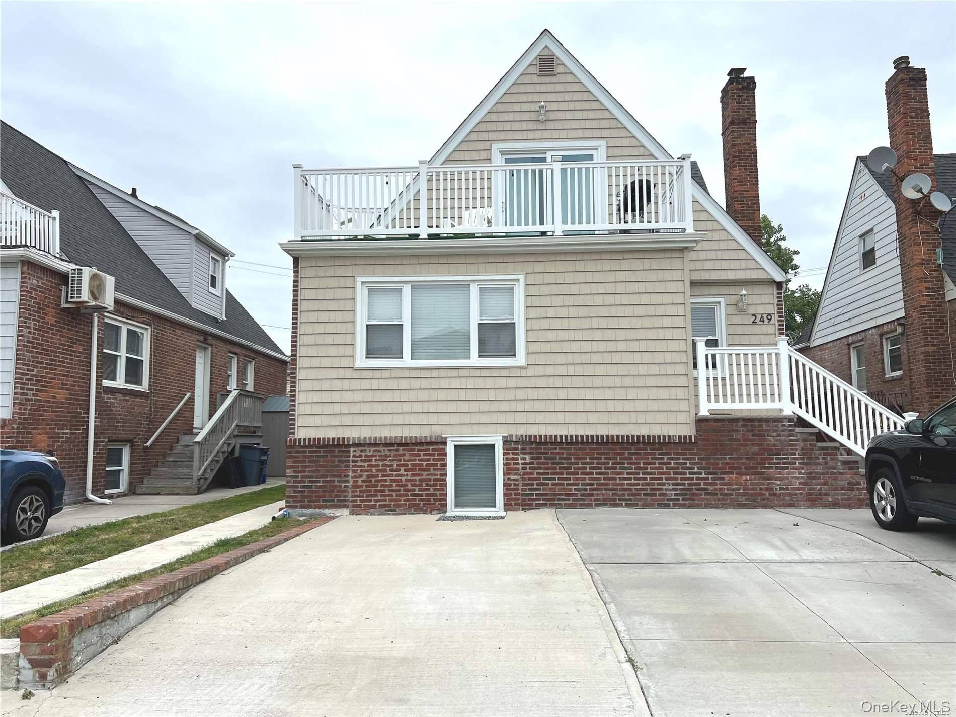 249 E Broadway, Long Beach, NY 11561