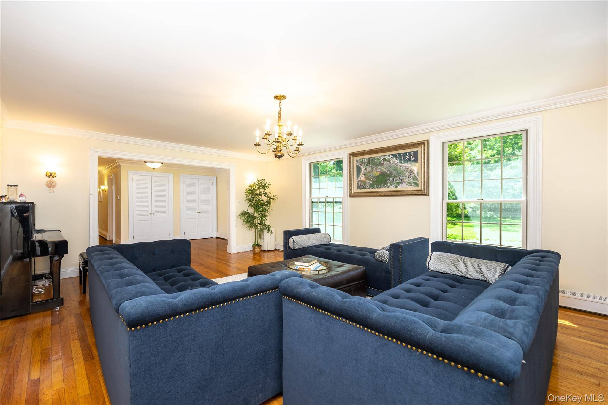 235 Centre Island RD, Oyster Bay, NY 11771