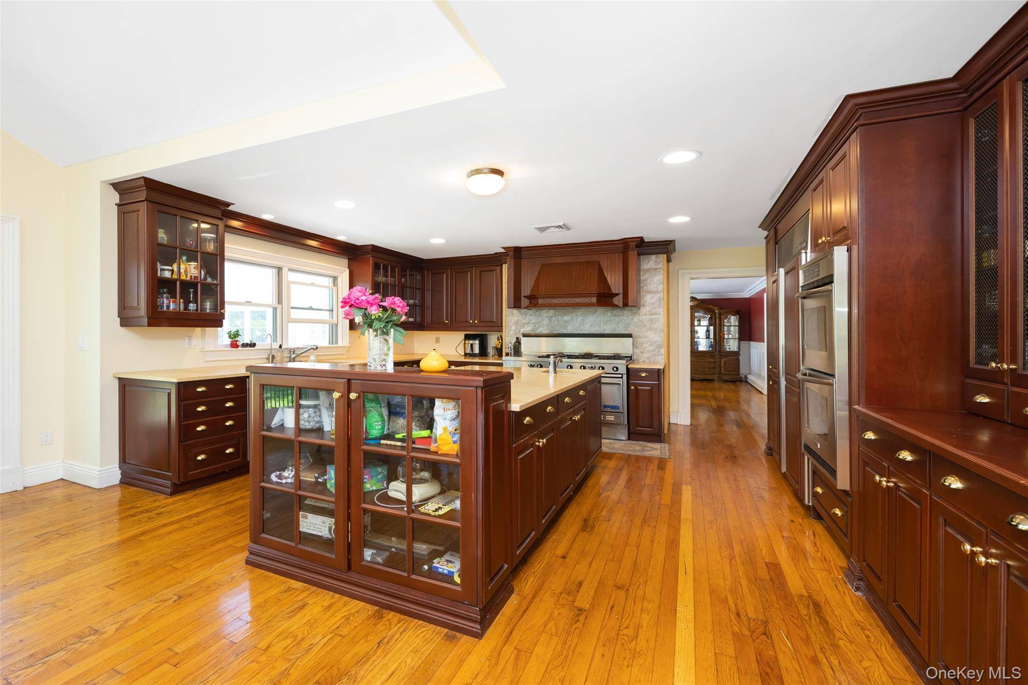 235 Centre Island RD, Oyster Bay, NY 11771