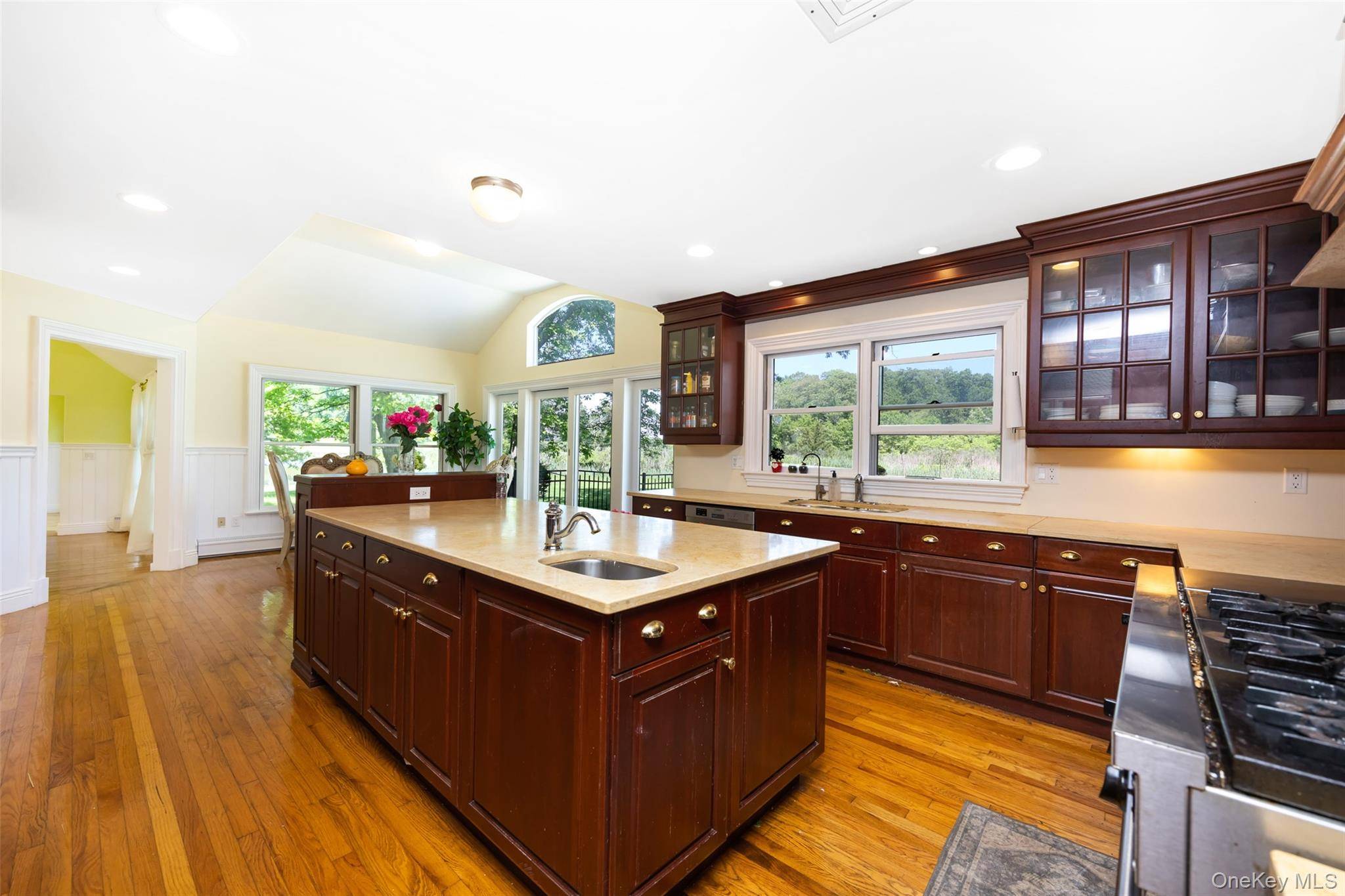 235 Centre Island RD, Oyster Bay, NY 11771
