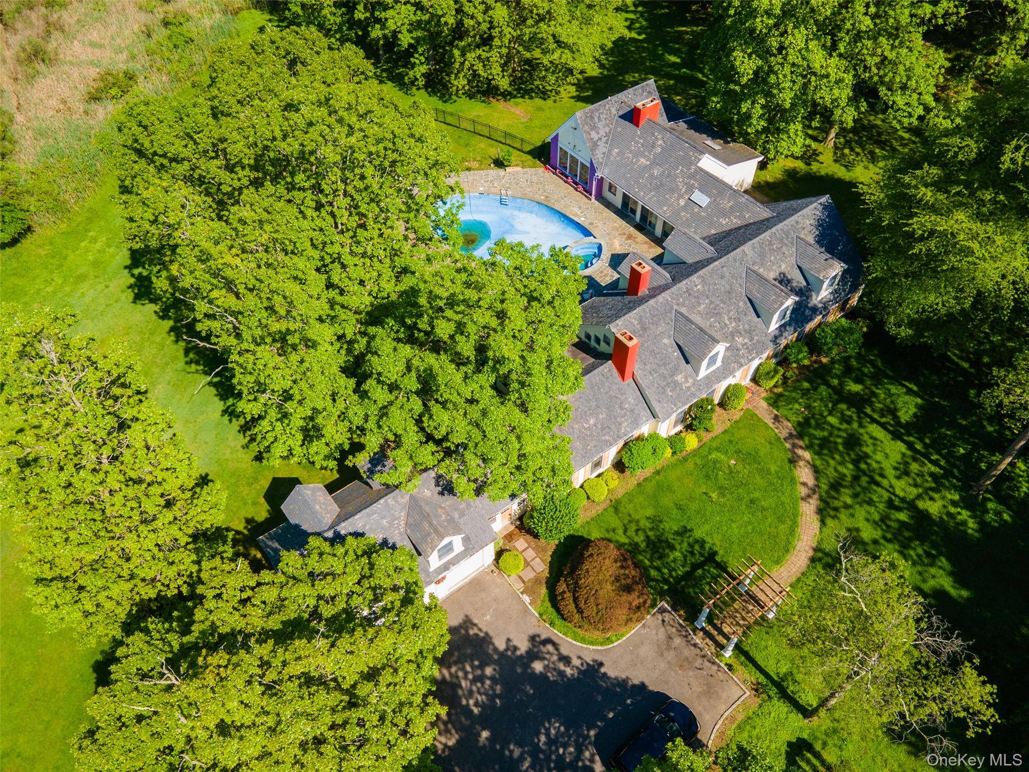 235 Centre Island RD, Oyster Bay, NY 11771