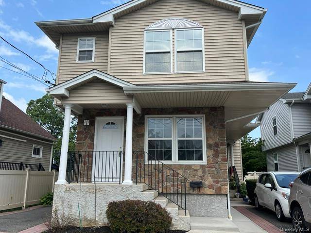 20 Edgewood RD #A, Port Washington, NY 11050